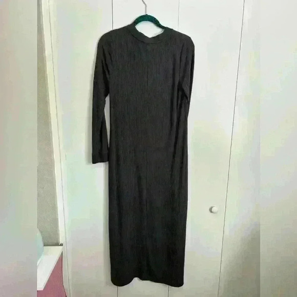 Old Navy, long sleeve ribbed dress - Picture 6 of 6